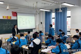 考辛斯谈拉文：每个球员在勒布朗身边时 都不是我们习惯中的样子